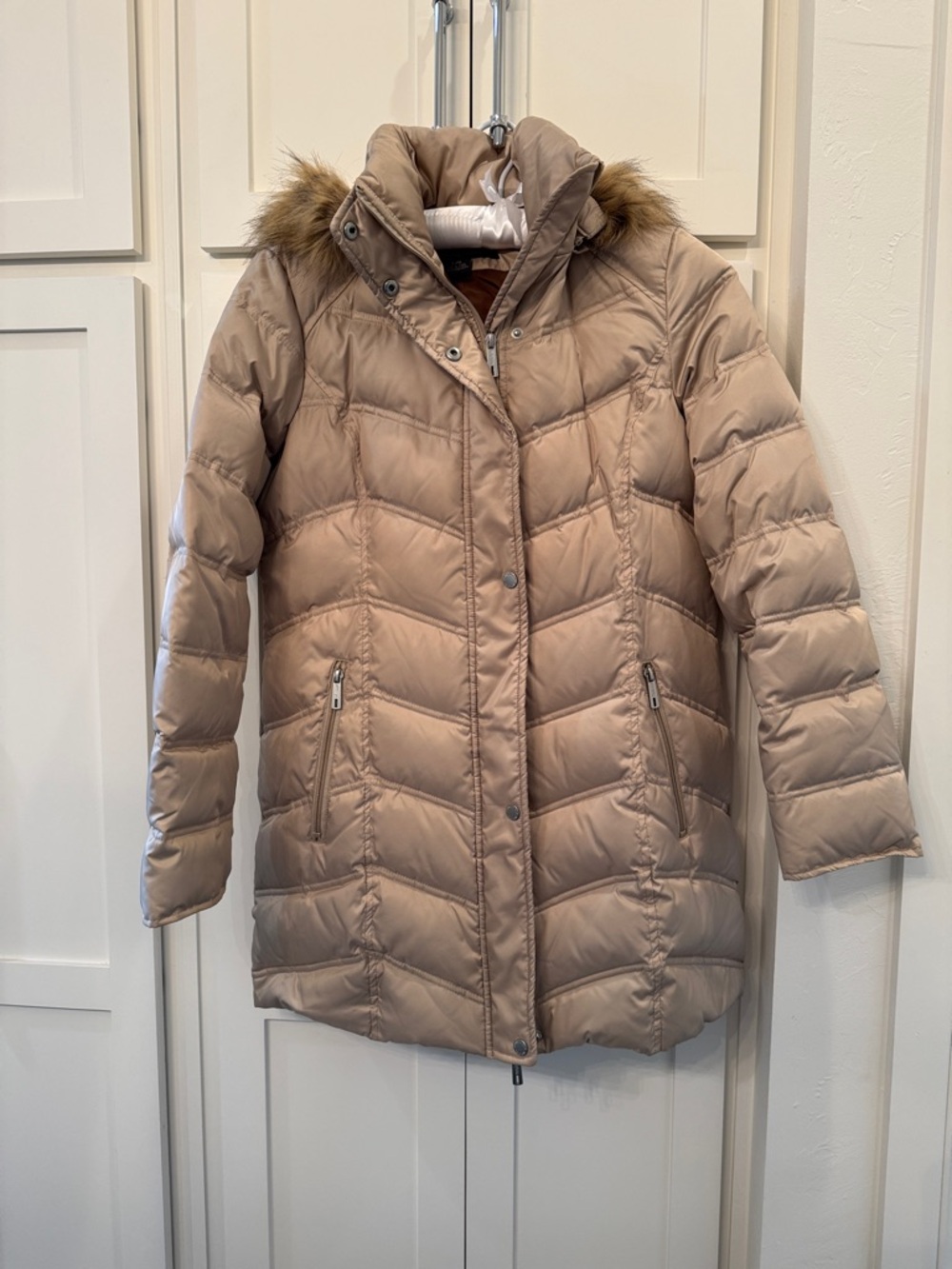 Kenneth Cole Reaction Quilted Puffer Coat with Faux Fur Trim in Taupe